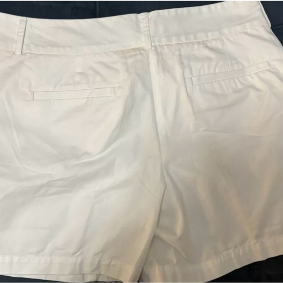 The Loft White Shorts - Picture 2 of 8